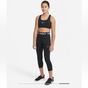 NIKE PRO LEGGINGS CAPRI LENGTH